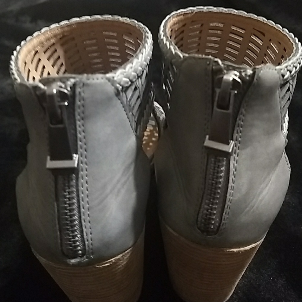 Report Stack Heels - Picture 5 of 7